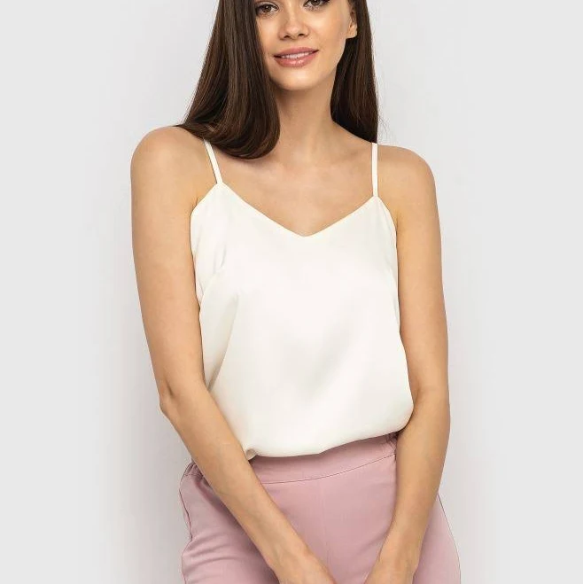 top Молочний шовковий топ на тонких бретелях Nine $1299