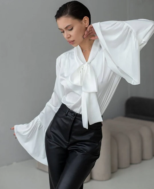 top Блуза атласна (білий) Шикарные Меха $1399