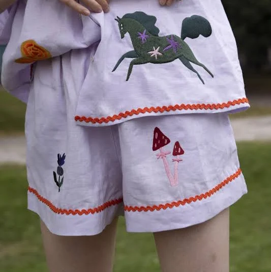 shorts Шорти лляні з вишивкою &laquo;Літній сон&raquo; лавандові synonyms.com.ua $3500