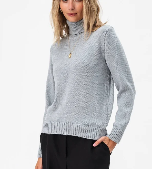 top Класичний жіночий светр. Світло-сірий 42-44 SVTR $1600