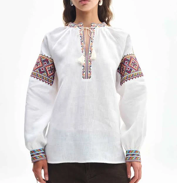 top Вишиванка жіноча Вітер білий. Купити або замовити вишиванки в інтернет магазині Київ svarga.ua $4900