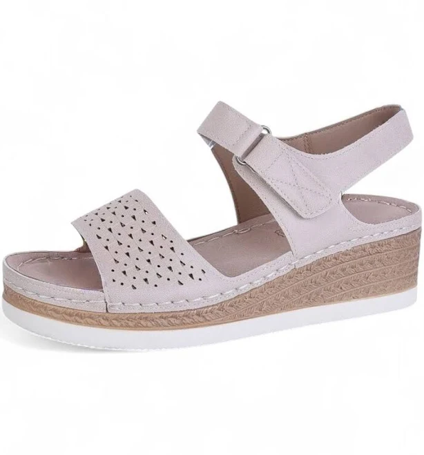 shoes Жіночі бежеві босоніжки на танкетці Літо OLLA $559