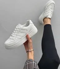 shoes Кеди трендові білі LadyBoom $630