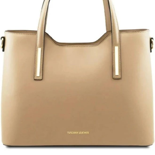 bag Сумка-тоут жіноча шкіряна через плече жорстка конструкція золота фурнітура для повсякденного використання (654411). Сумки ROZETKA $7500