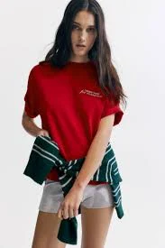 футболки Червона футболка з графічним принтом у романтичному стилі pullandbear.com $699