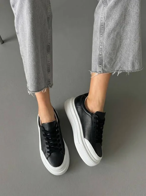 shoes Кеди на платформі чорні LadyBoom $810