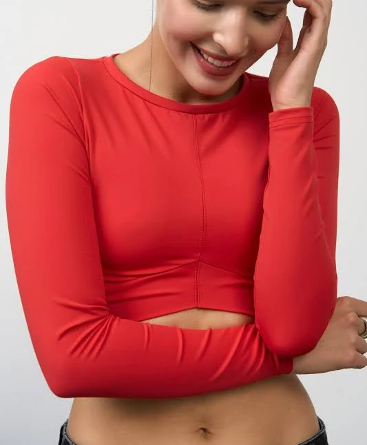 top Кроп-топ з довгим рукавом з відстрочкою колір червоний siluetspirit.com.ua $900
