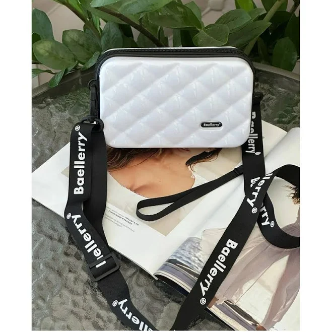 bag Жіноча сумка через плече крос-боді Baellerry біла. Сумки ROZETKA $390