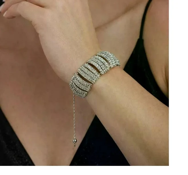 accessory Браслет-манжет металевий зі стразами сріблястий di classe 10-2002. Біжутерні браслети ROZETKA $1690