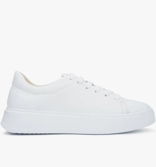 shoes Estro Кеди шкіряні білі / розмір Estro $3990