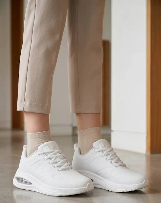 shoes Кросівки жіночі Fashion білі на платформі демісезонні konfiskat.ua $899