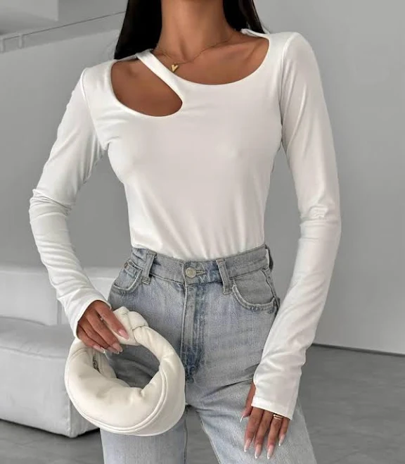 long sleeve top Ідеальний жіночий облягаючий топ з гарним вирізом на грудях та довгим рукавом з вирізом для пальчика білий чорний графіт S-M M-L dreamylav.com.ua $550