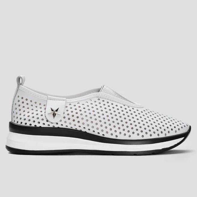 shoes Жіночі кросівки Vitto Rossi Матеріал натур.шкіра Vitto Rossi $2658