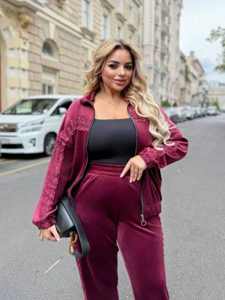 suit Оксамитовий костюм з мережевом бордового кольору Womanparadise $1700