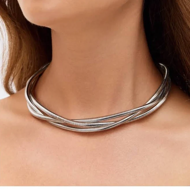 accessory Кольє чокер потрійне багатошарове Fashion Jewerly переплетені ланцюги масивне біжутерія сріблястий колір (SVS). Біжутерні кольє і намиста ROZETKA $246
