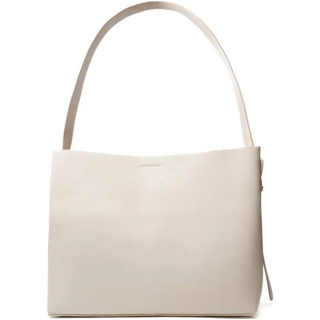 bag Luca Leather Bag Medium. Жіноча сумка молочна з натуральної шкіри runabags.com.ua $4490