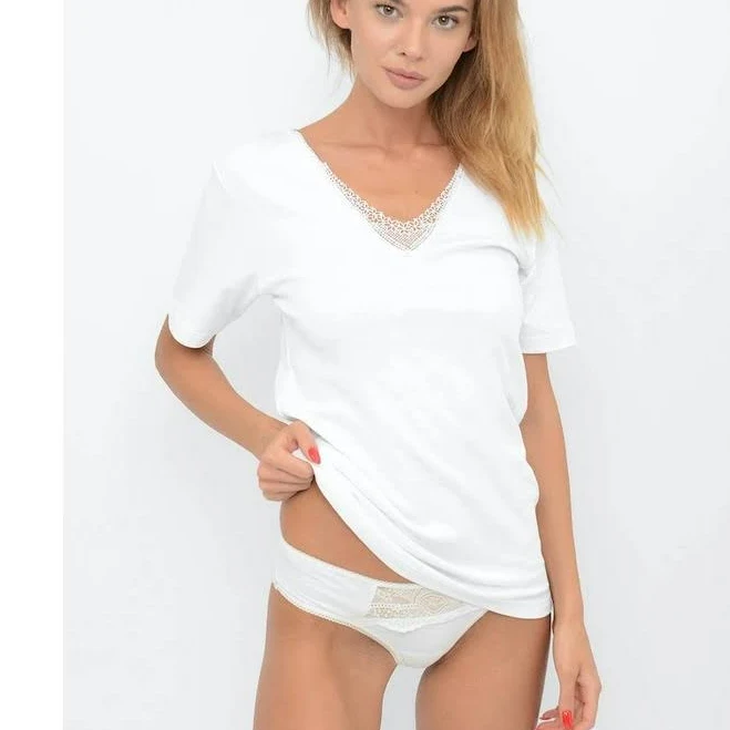 t-shirt Біла футболка V-подібний виріз Jadea 9202 Bianco 44(M) Білий. Натільні майки і футболки жіночі ROZETKA $862