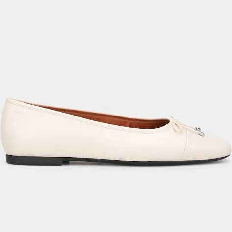 shoes Шкіряні Жіночі Балетки VAGABOND JOLIN (VW6369) колір кремовий Intertop.ua $4799
