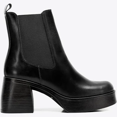 shoes Wittchen Жіночі Черевики Челсі З Натуральної Шкіри На Масивній Платформі Чорні Чорний Натуральна Шкіра - Скоро закінчиться Wittchen UA $5455