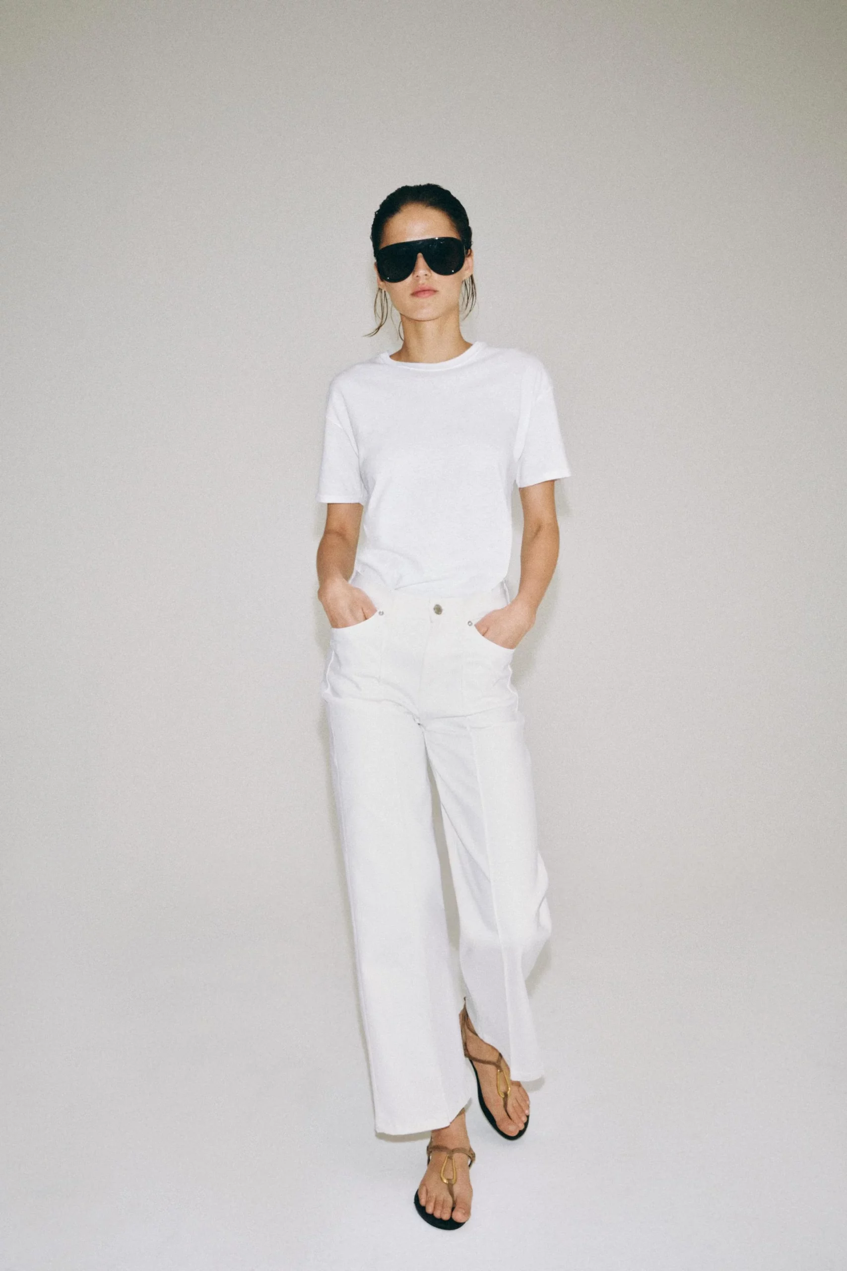 Белые широкие джинсы Zara